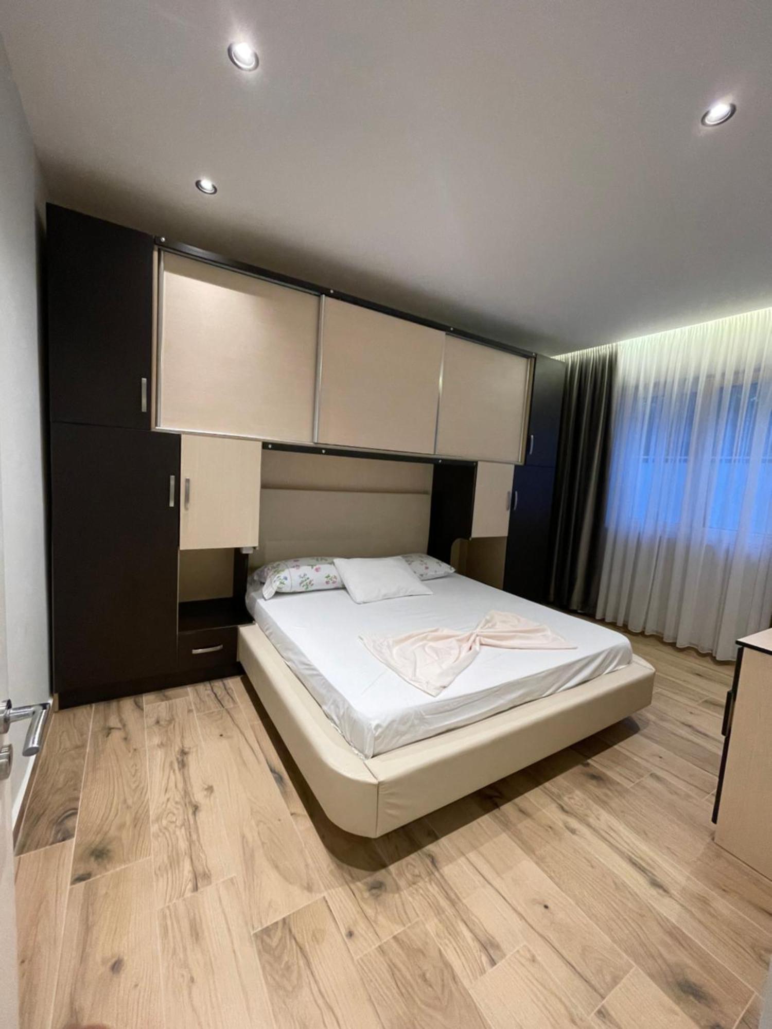 Apartament Leonard's *